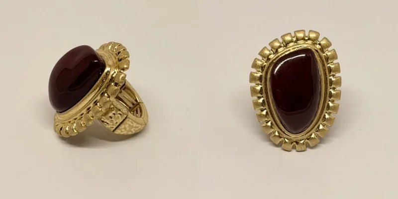 Anel dourado com formato de cruz e pedras incrustadas — ref. ANL0073A