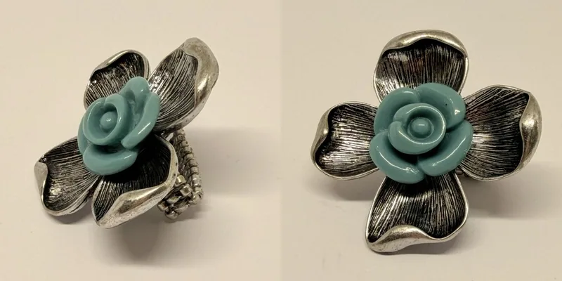 Anel prateado com design de borboleta e cristais — ref. ANL0062A