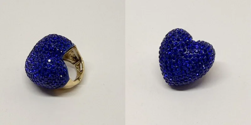 Anel prateado com design de coroa e detalhes ornamentais — ref. ANL0050A
