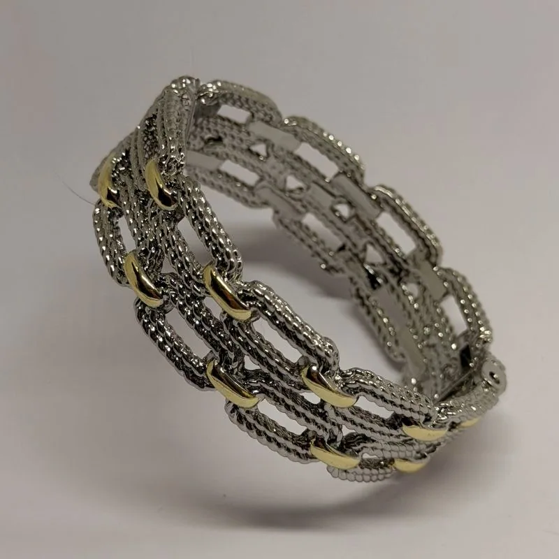 Bracelete prateado de elos vazados com detalhes dourados — ref. BTE0095A