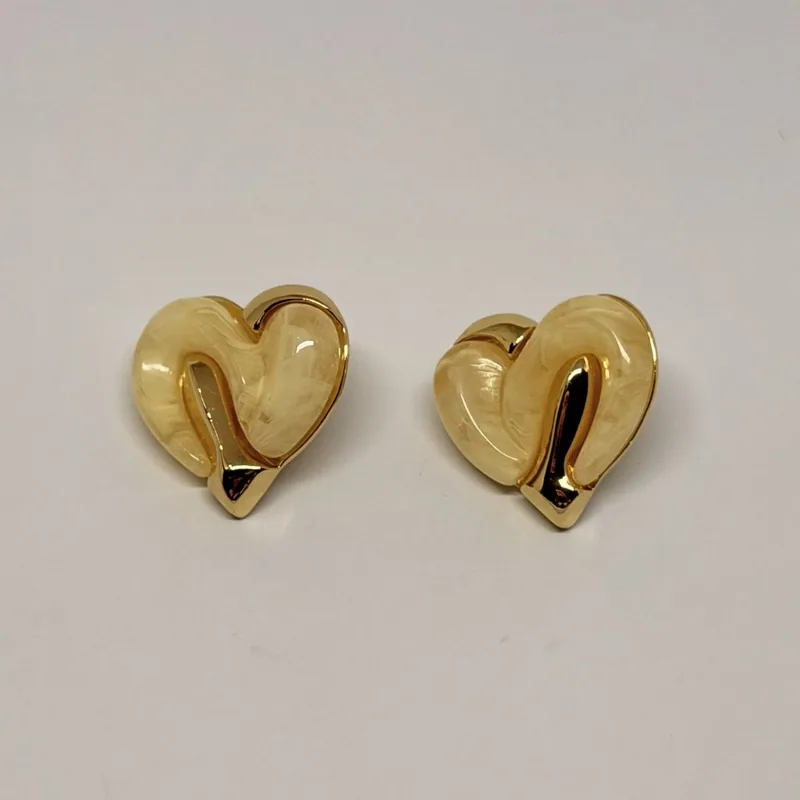 Brinco dourado com cristais e design elaborado — ref. BRC0007A