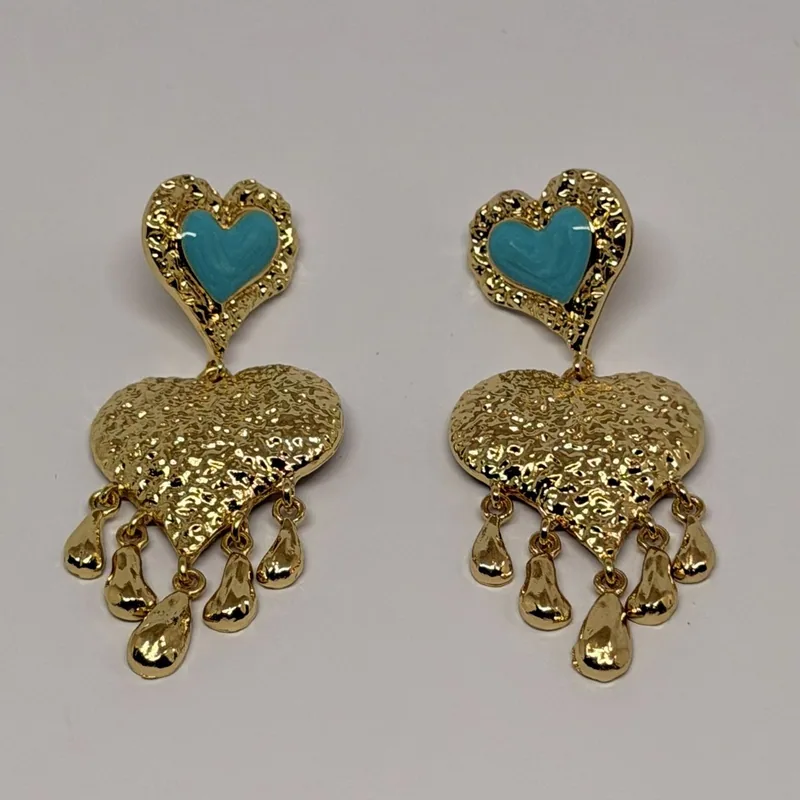 Brinco dourado com franjas metálicas e movimento — ref. BRC0023A
