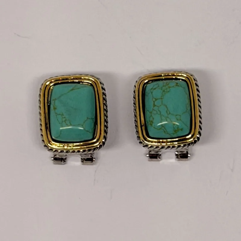 Brinco dourado retangular com pedra turquesa central e moldura em cordão — ref. BRC0089A