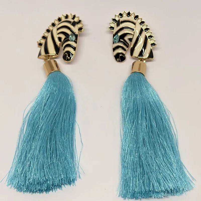 Brinco dourado tipo ear cuff com design envolvente — ref. BRC0030A